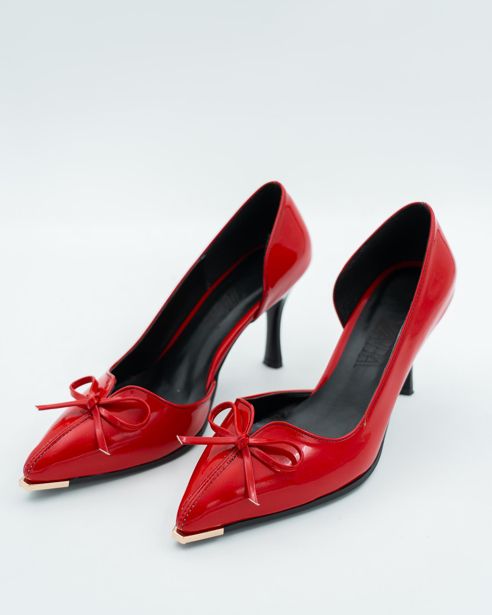 کفش پاشنه دار پاپیونی